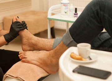 Зачем мужчинам педикюр